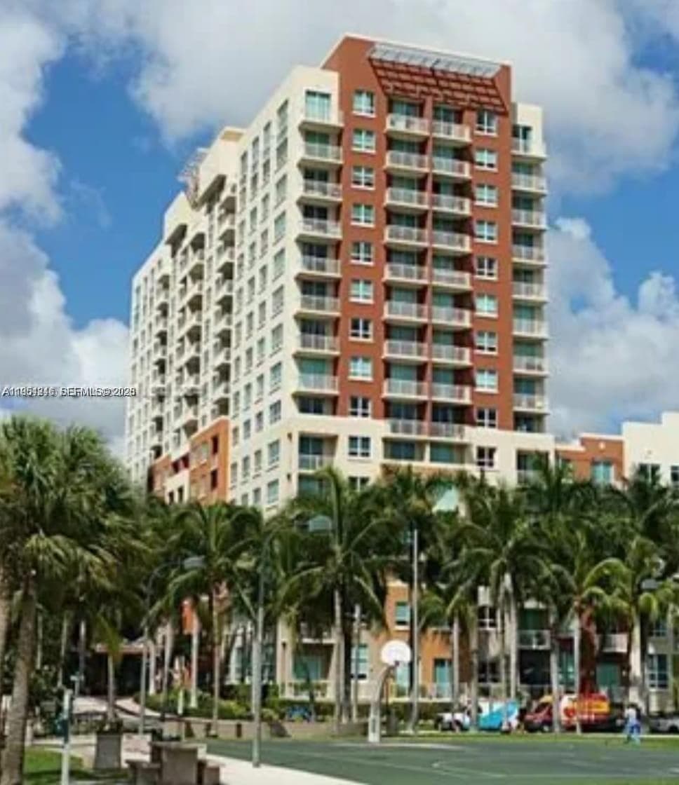 2000 N Bayshore Dr # 801, Miami, FL 33137