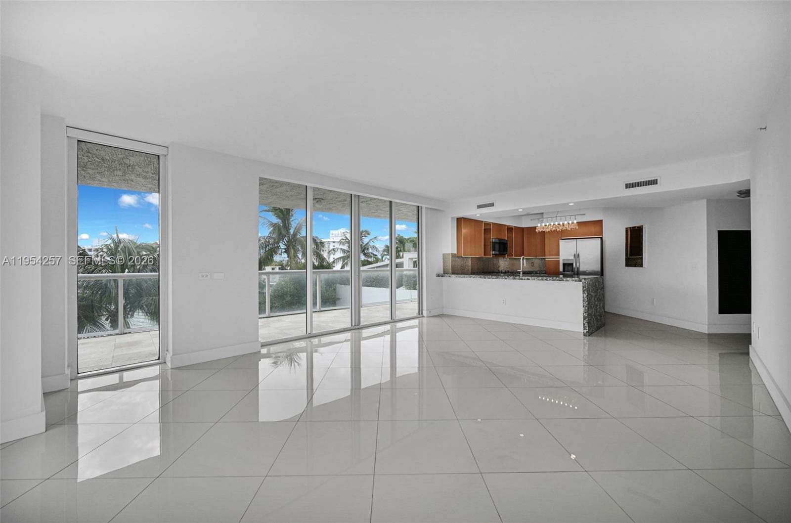 10 VENETIAN WAY # 404, Miami Beach, FL 33139 photo 3