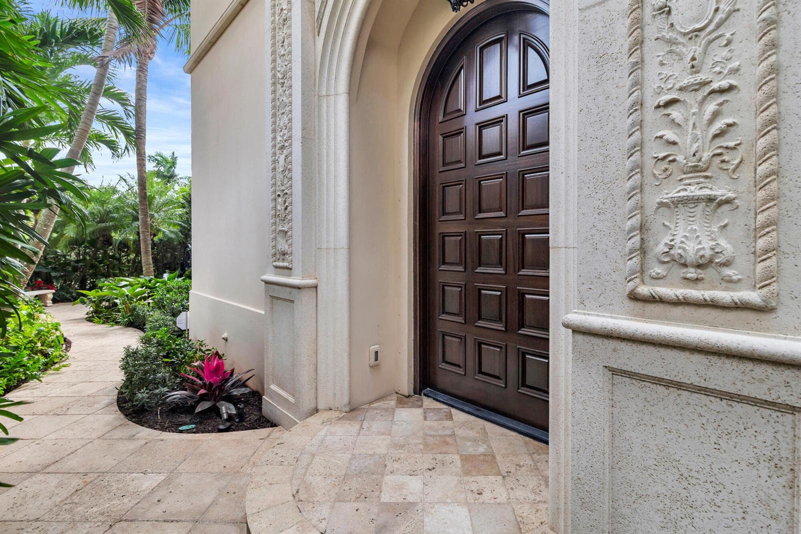 261 Seminole Avenue, Palm Beach, FL 33480 photo 5