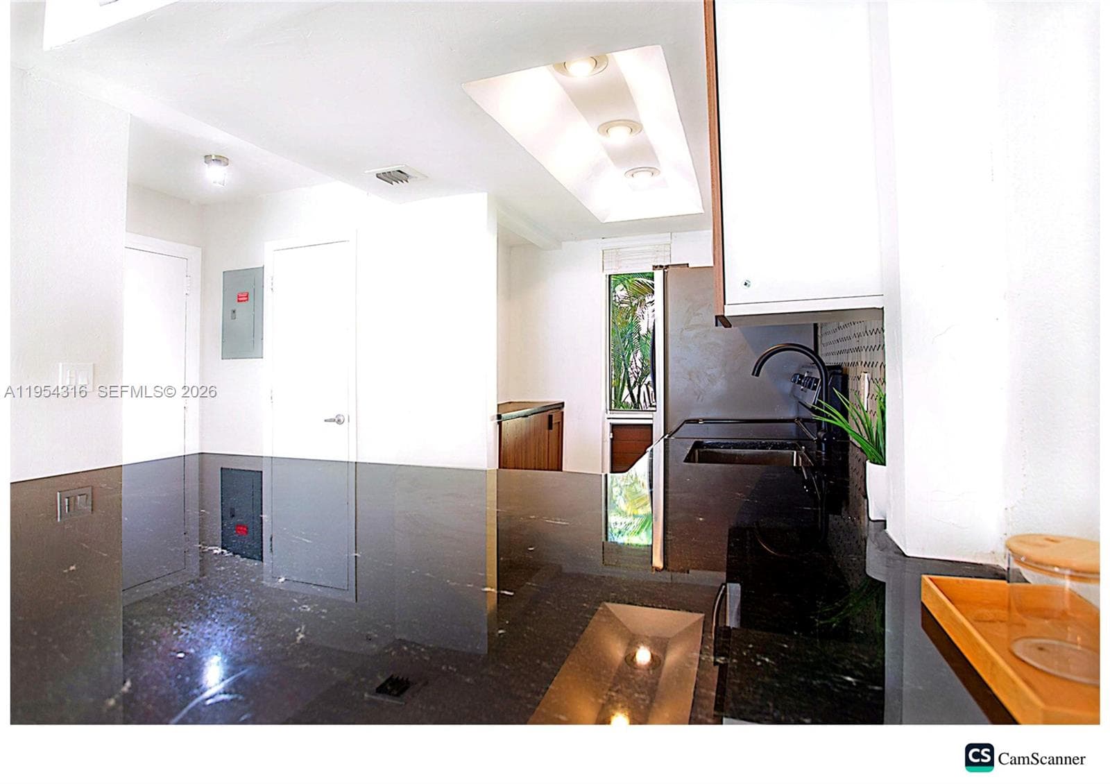 1531 SE 15th St # 5, Fort Lauderdale, FL 33316 photo 2