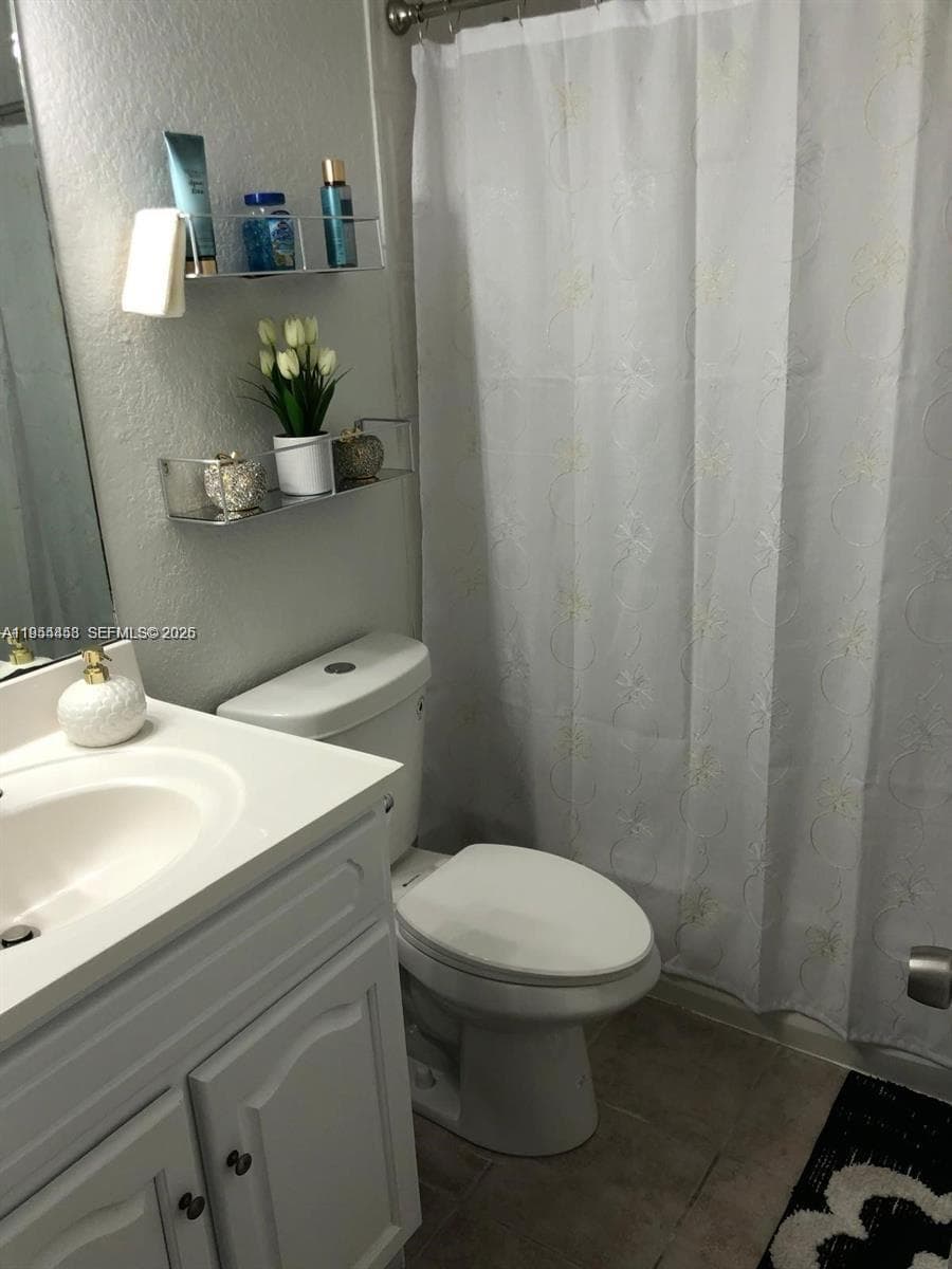 27 NE 13th Ave # 4, Homestead, FL 33033 photo 5