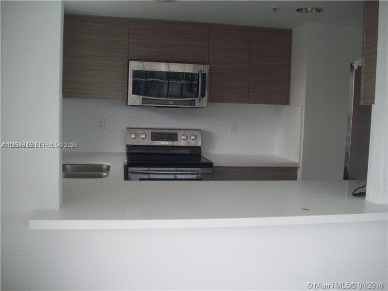1402 Brickell Bay Dr # 1103, Miami, FL 33131 photo 5