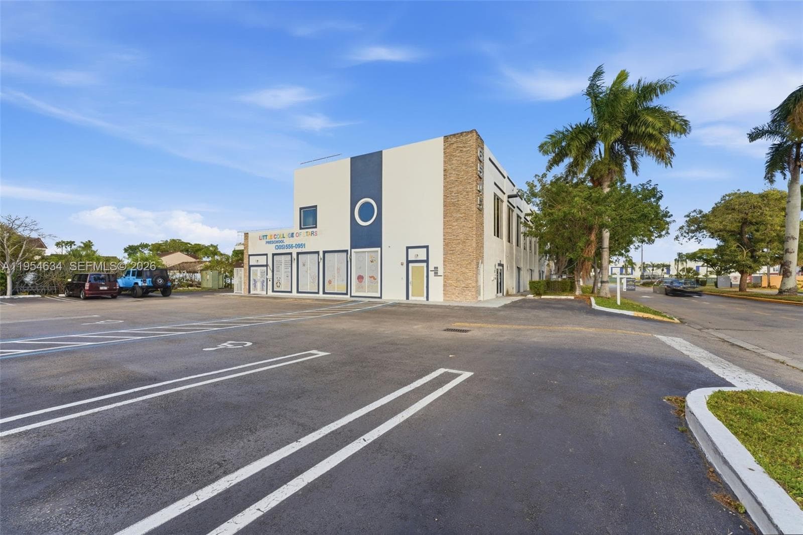 6545 NW 169th St, Hialeah, FL 33015 photo 4