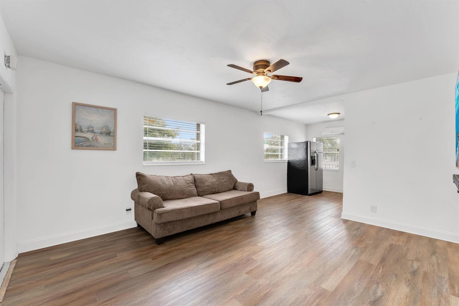 7401 Pines Boulevard # 201, Pembroke Pines, FL 33024 photo 4