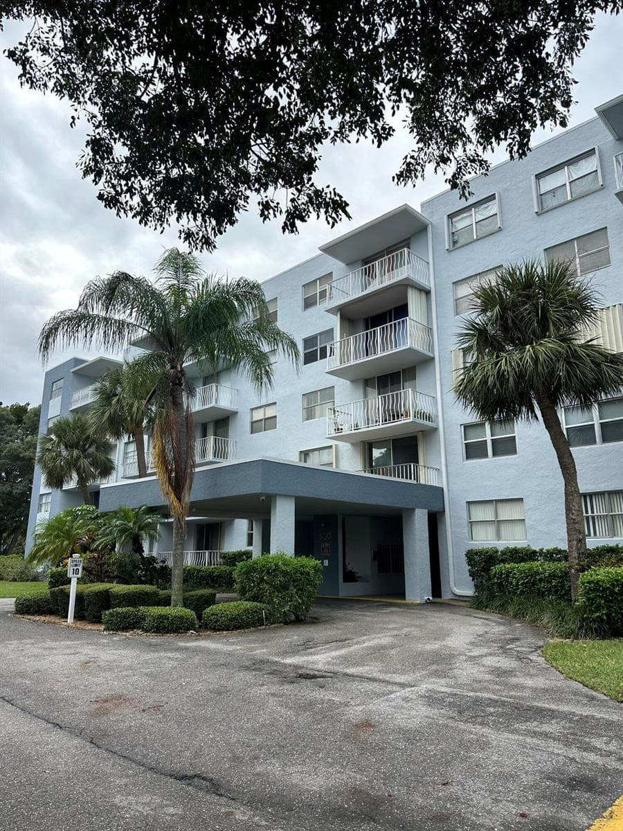 500 Executive Center Drive # 3h, West Palm Beach, FL 33401 photo 2