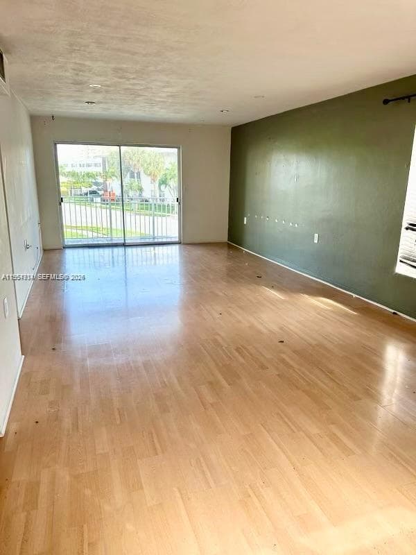 1631 NE 114th St # 201, Miami, FL 33181 photo 5