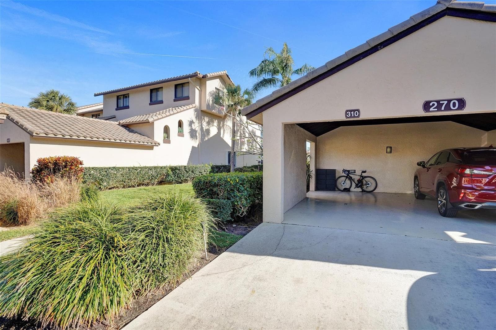 270 Captains Walk # 310, Delray Beach, FL 33483 photo 2