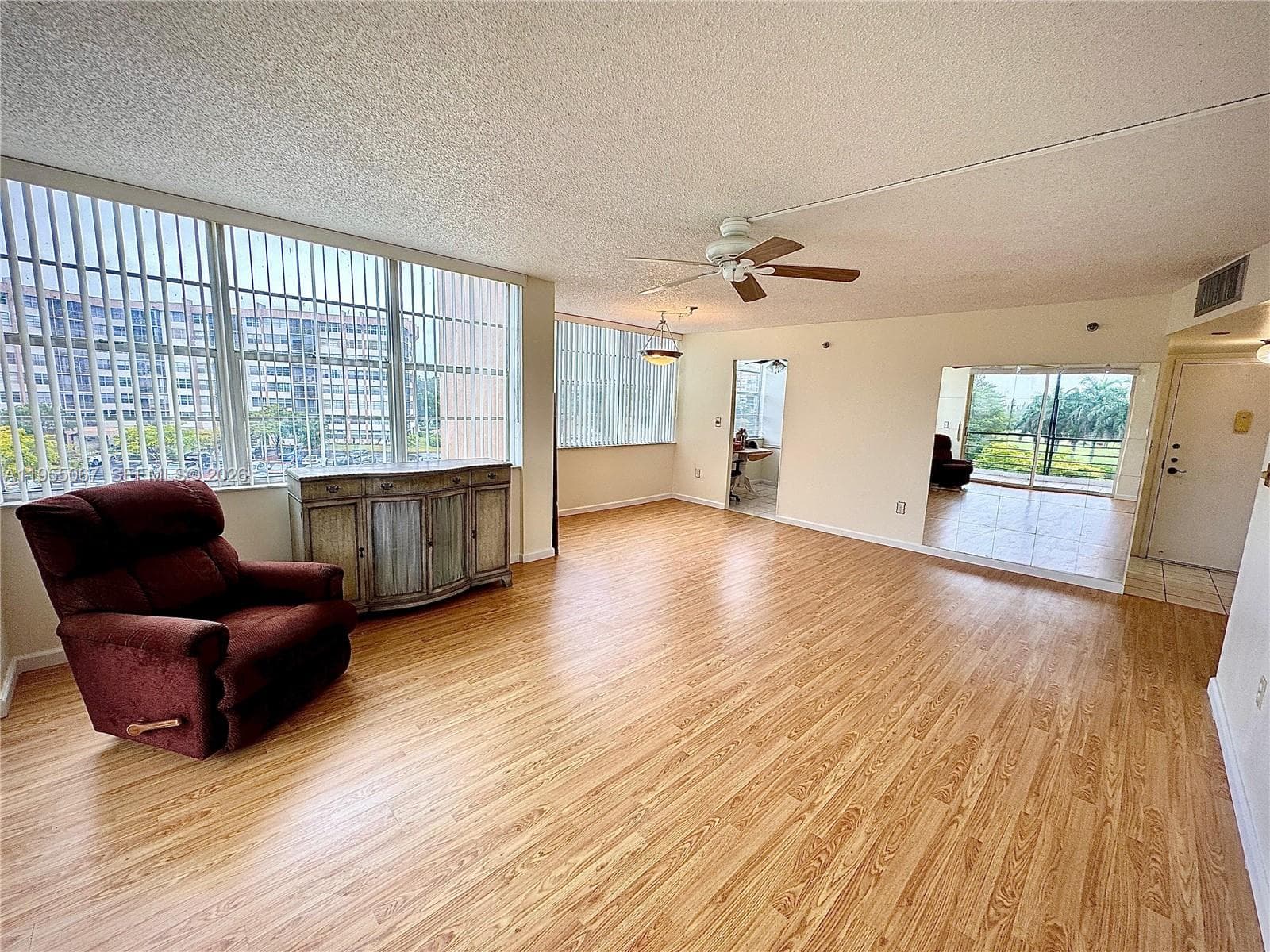 1100 Saint Charles Pl # 411, Pembroke Pines, FL 33026 photo 4
