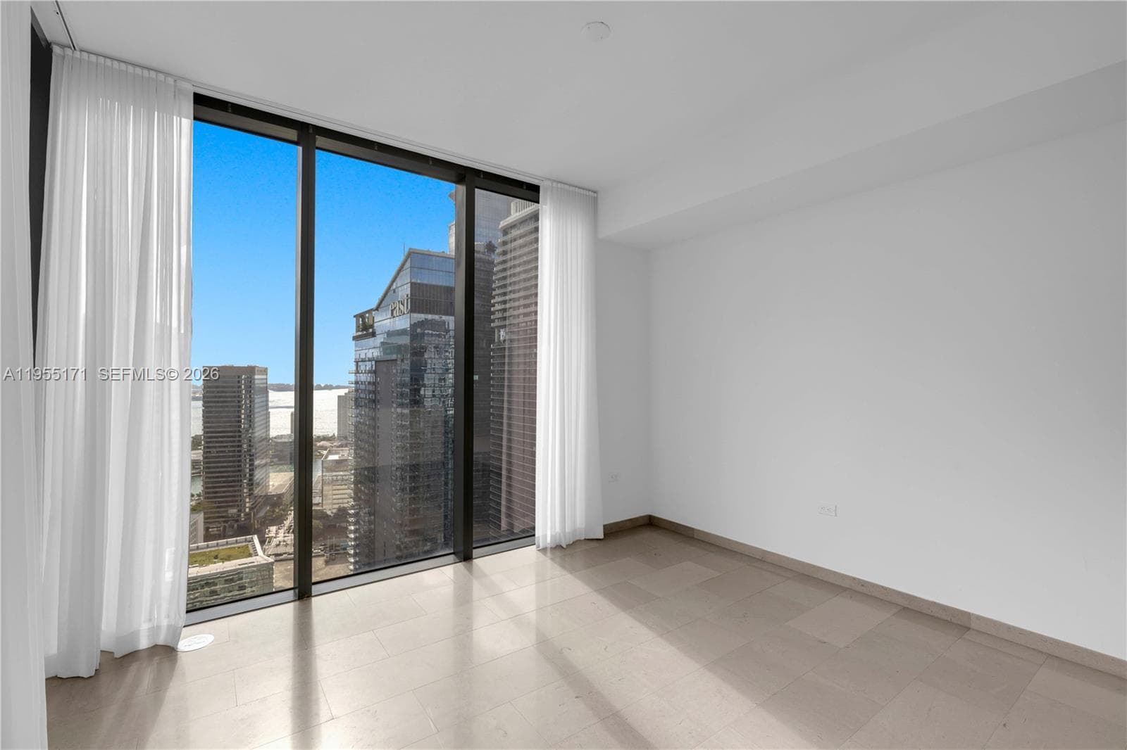 88 SW 7th St # 3711, Miami, FL 33130 photo 3
