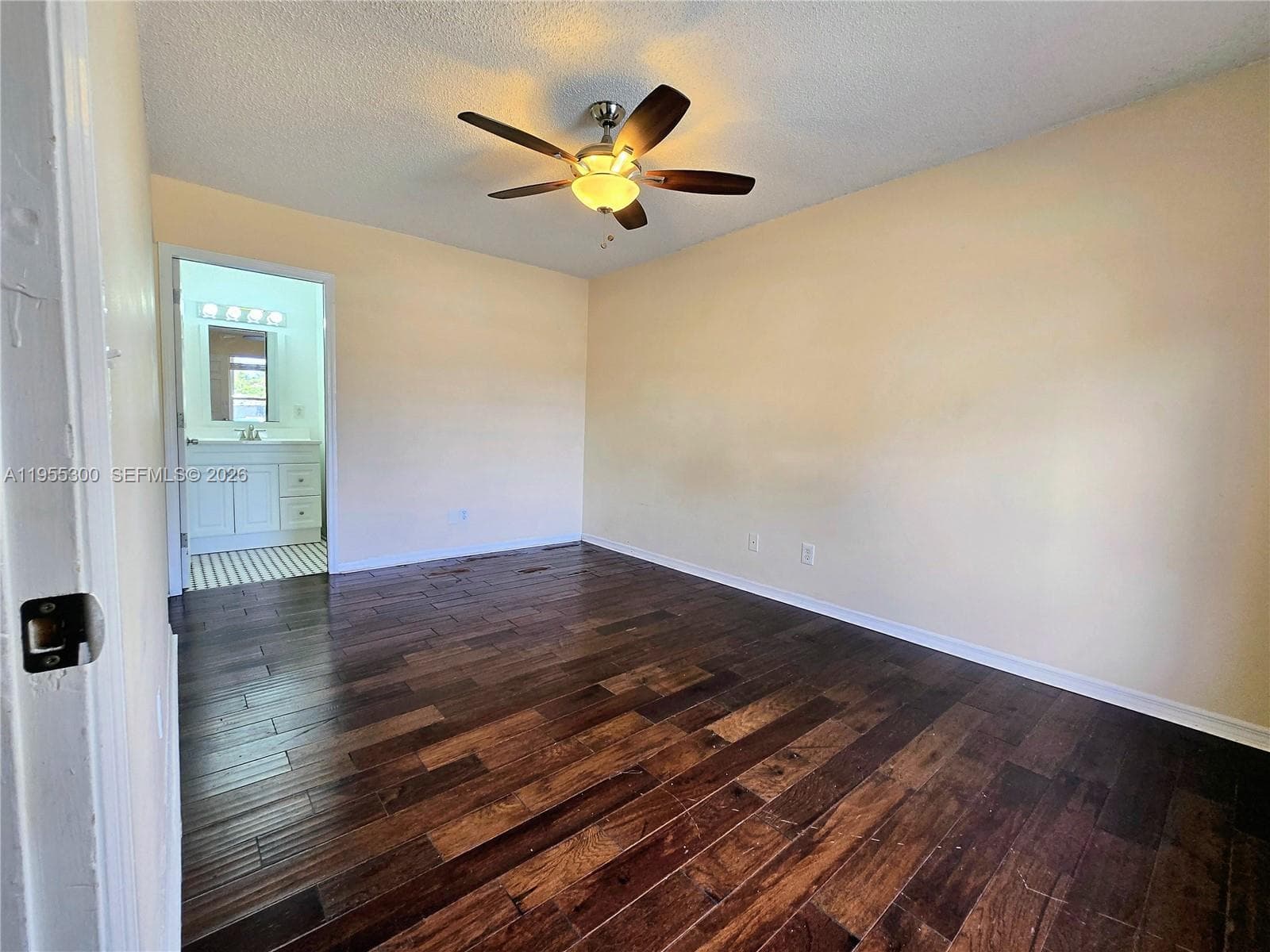 854 SW 8th Pl, Florida City, FL 33034 photo 4