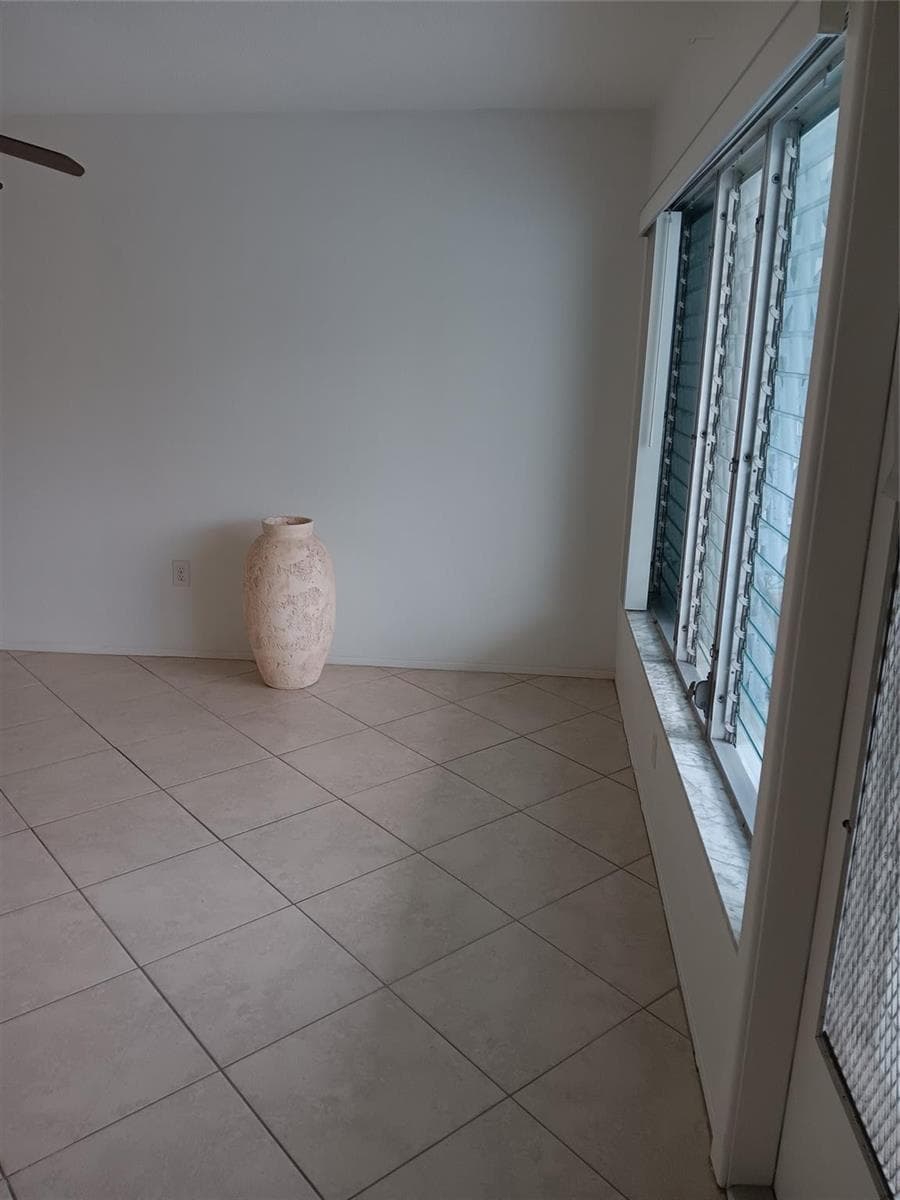 1110 N Riverside Drive # 26, Pompano Beach, FL 33062 photo 4