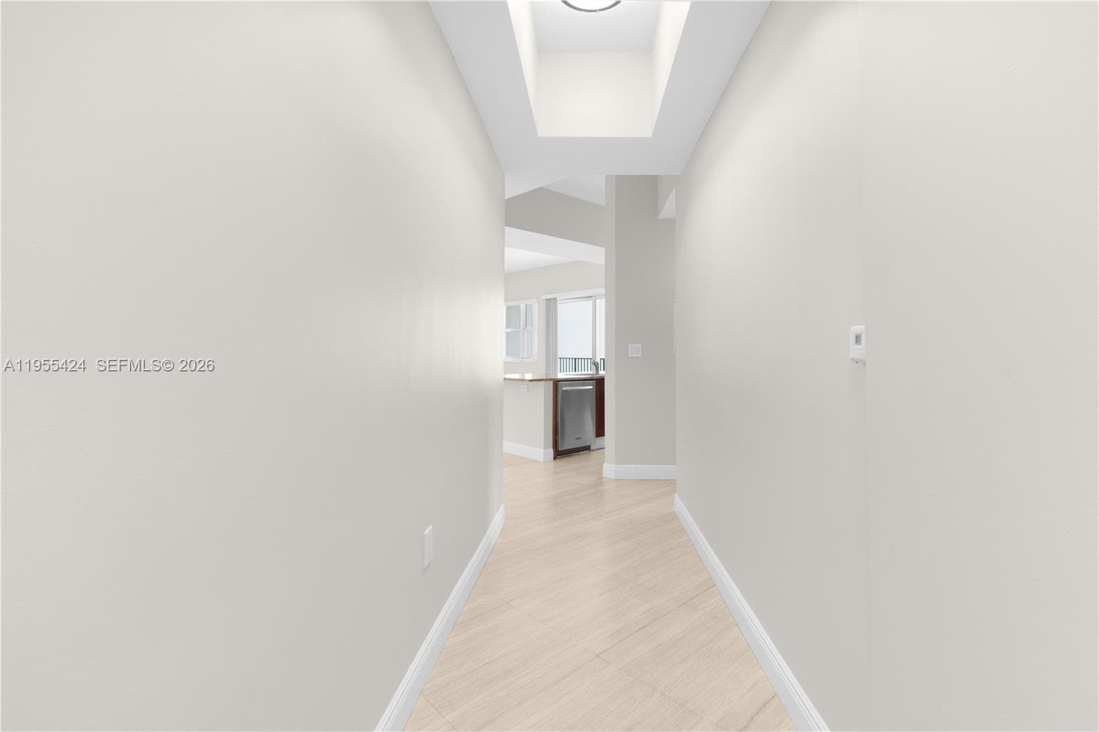 20000 E Country Club Dr # 402, Aventura, FL 33180 photo 2
