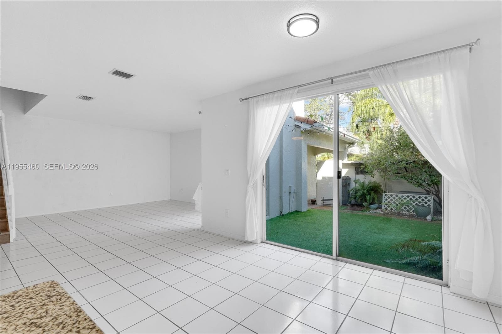 1120 Cliffrose St, Hollywood, FL 33019 photo 3