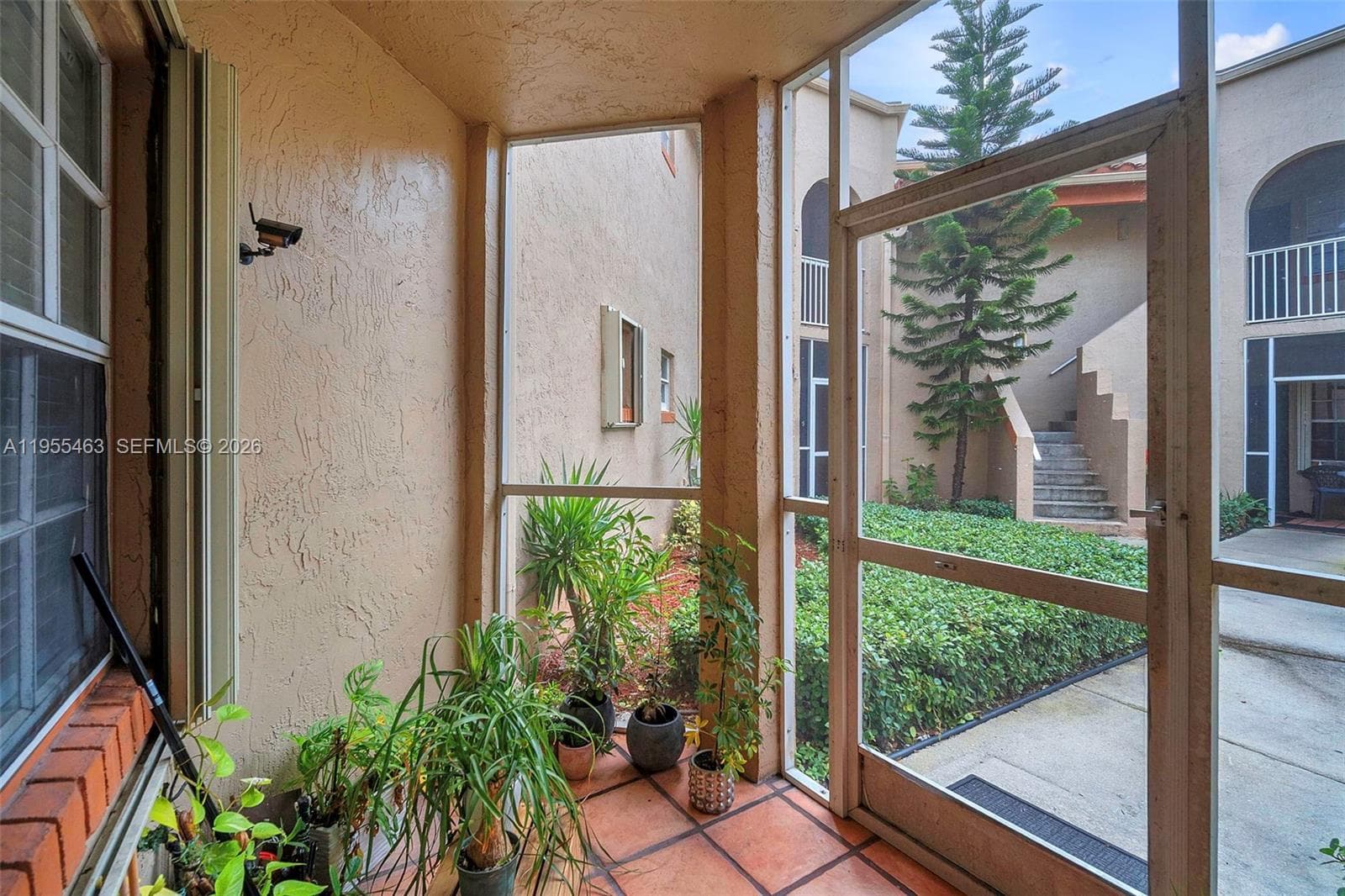 8606 SW 3rd St # 103, Pembroke Pines, FL 33025 photo 2