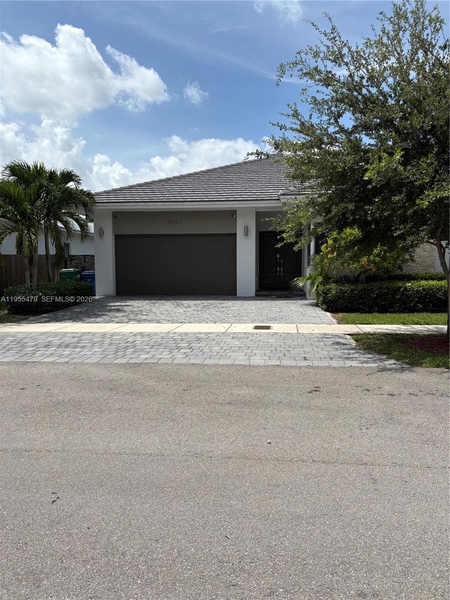 15062 SW 177th Ter, Miami, FL 33187