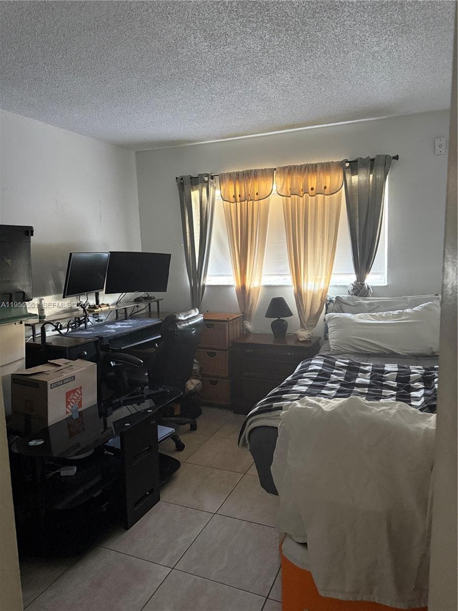 7120 NW 179th St # 105, Hialeah, FL 33015 photo 4