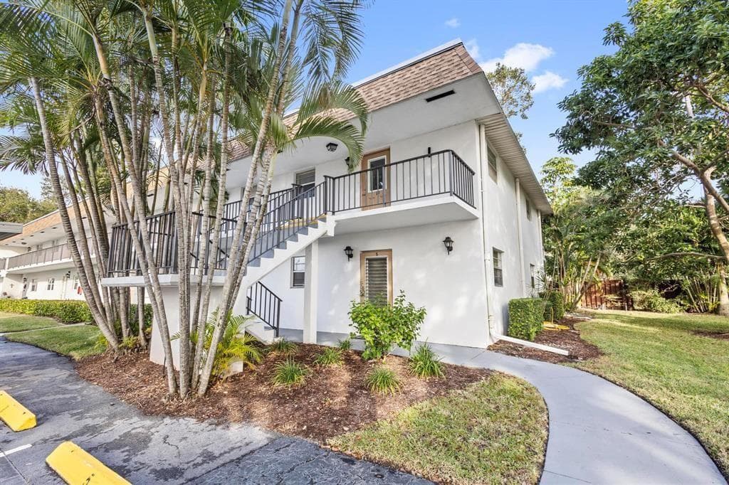 2950 SE Ocean Boulevard # 1-5, Stuart, FL 34996 photo 2