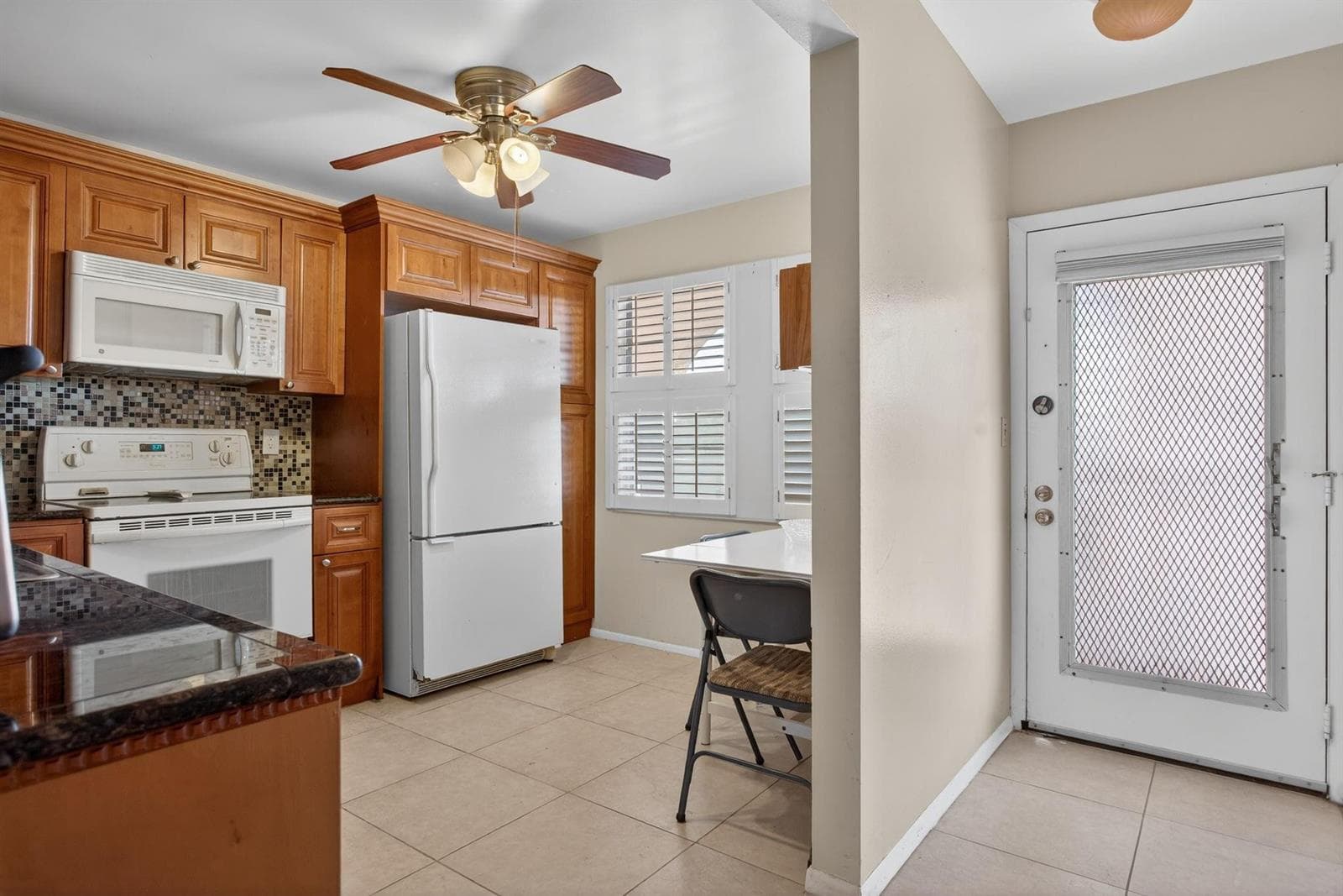 2003 Granada Drive # L4, Coconut Creek, FL 33066 photo 2