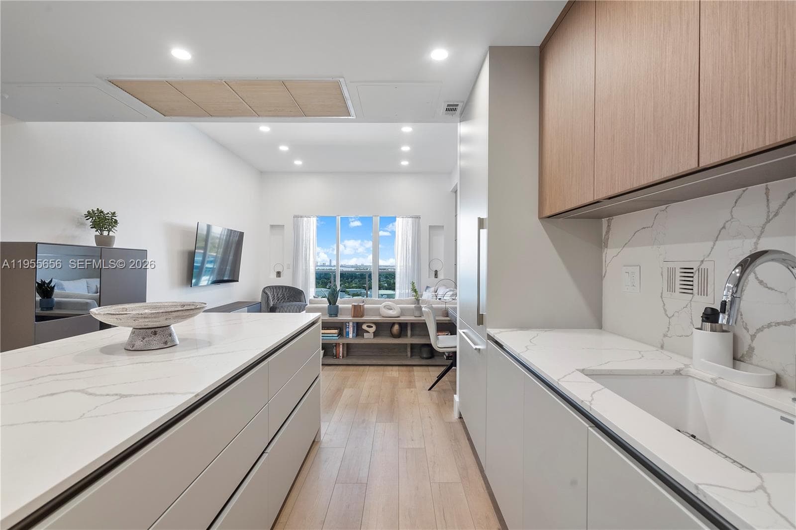 2301 Collins Ave # 1633, Miami Beach, FL 33139 photo 4