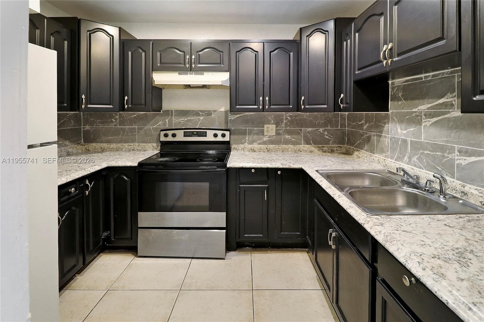 5975 NW 25th Ct # 213, Sunrise, FL 33313