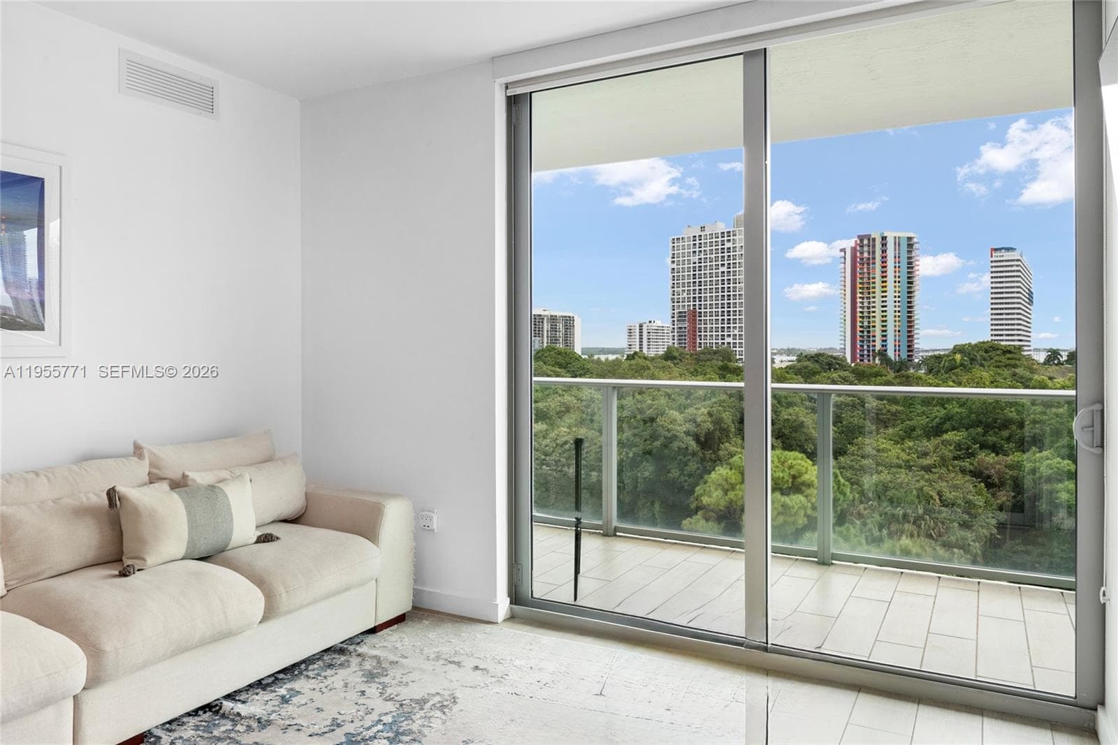 1600 SW 1st Ave # 707, Miami, FL 33129 photo 2