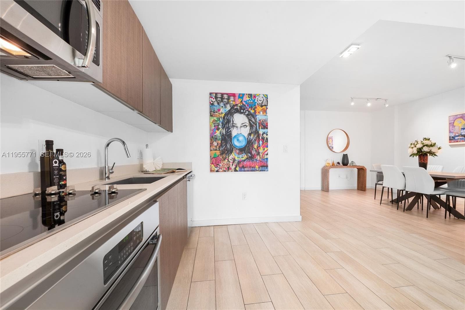 1600 SW 1st Ave # 707, Miami, FL 33129 photo 4