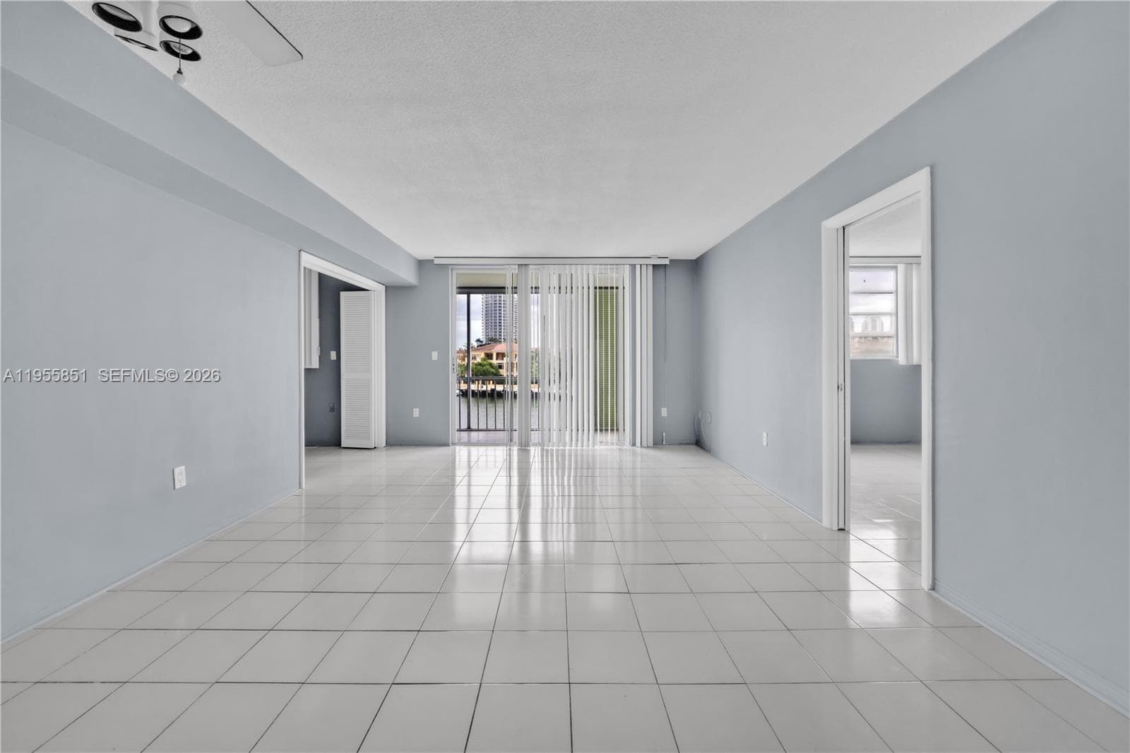 3030 Marcos Dr # T409(AVAILABLE NOW), Aventura, FL 33160 photo 2
