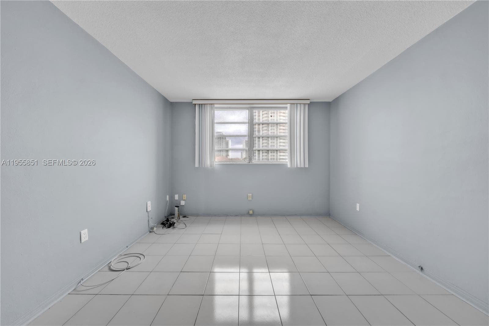 3030 Marcos Dr # T409(AVAILABLE NOW), Aventura, FL 33160 photo 4
