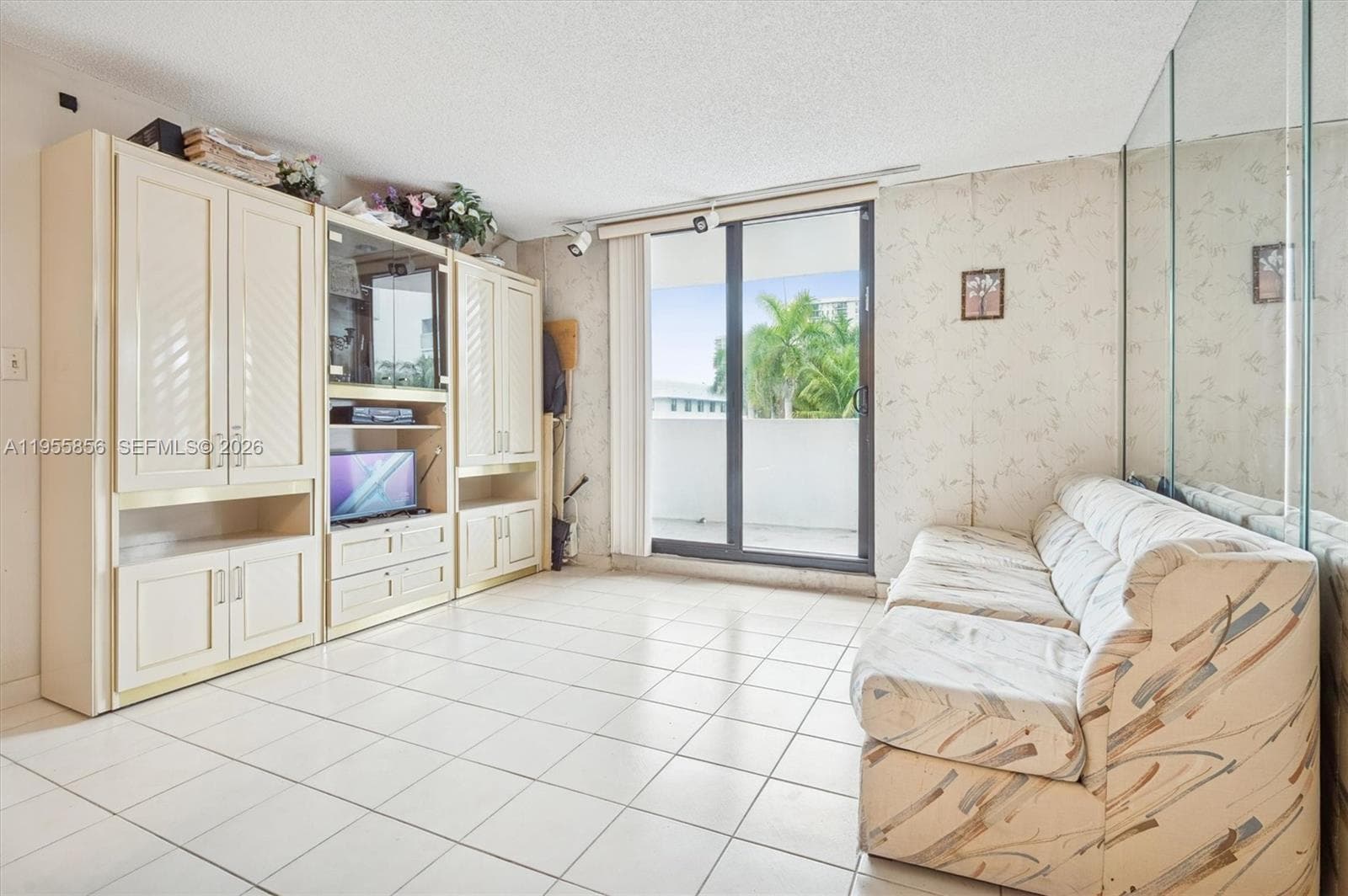 4301 Collins Ave # 202, Miami Beach, FL 33140 photo 3