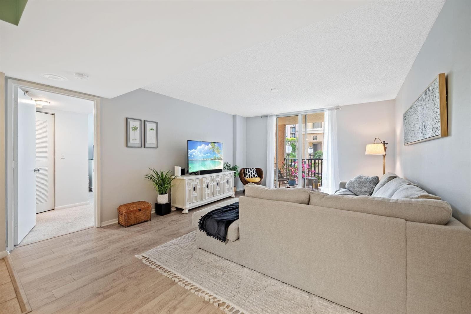 520 SE 5th Avenue # 2202, Fort Lauderdale, FL 33301 photo 3