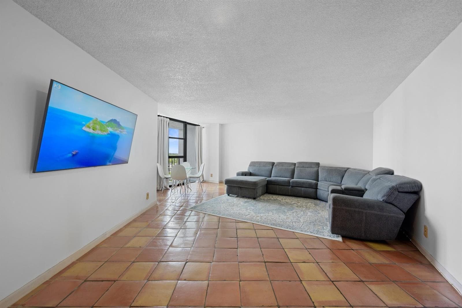 600 Parkview Drive # 1111 (PH11), Hallandale Beach, FL 33009 photo 4