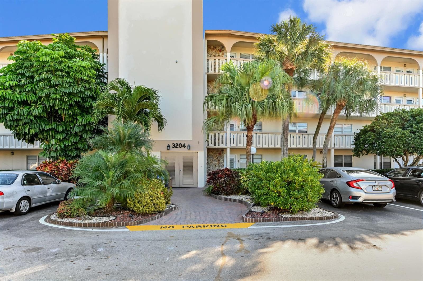 3204 Portofino Point # H2, Coconut Creek, FL 33066 photo 2