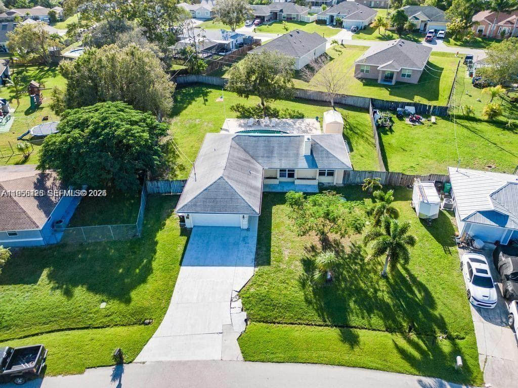 714 NE Lanfair St, Port St. Lucie, FL 34983 photo 2