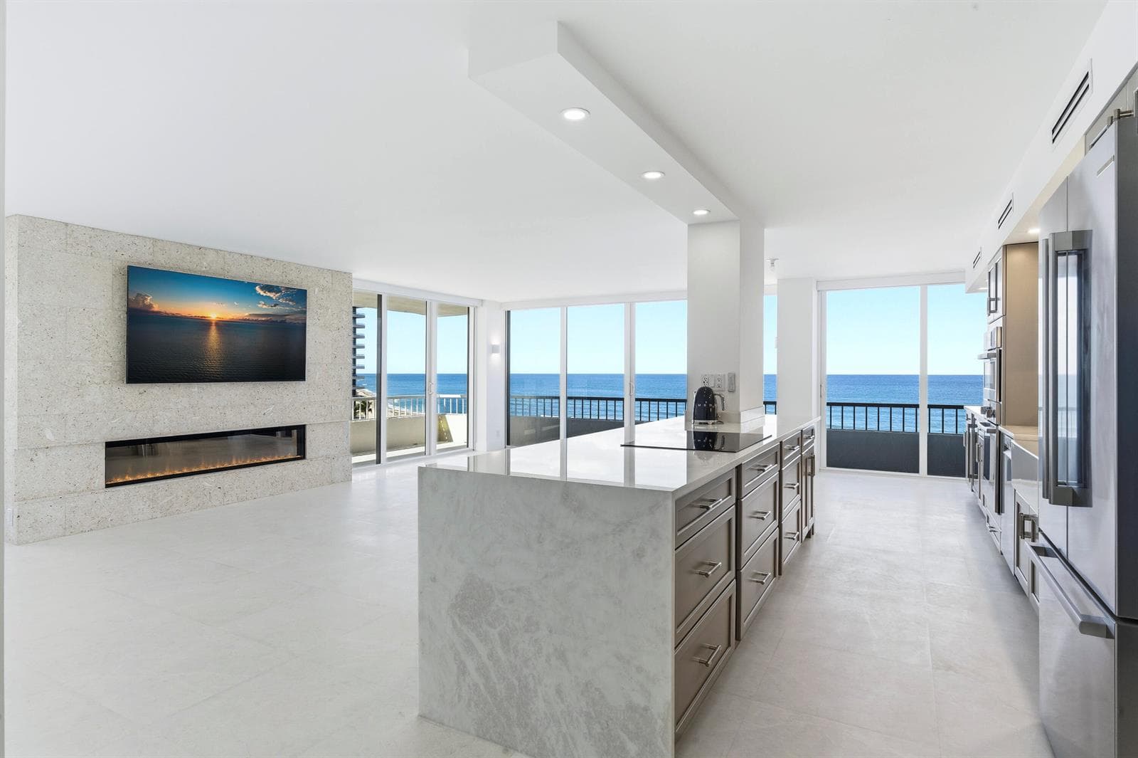5510 N Ocean Drive # 7c, Singer Island, FL 33404 photo 2