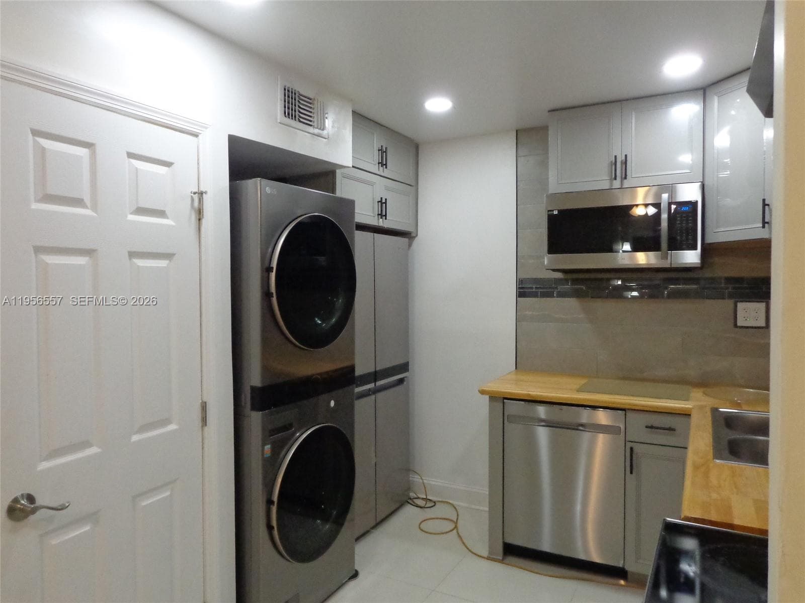 4172 Inverrary Dr # 110, Lauderhill, FL 33319 photo 5