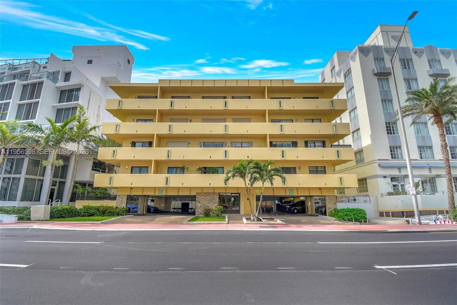 2924 Collins Avenue # 501, Miami Beach, FL 33140 photo 2