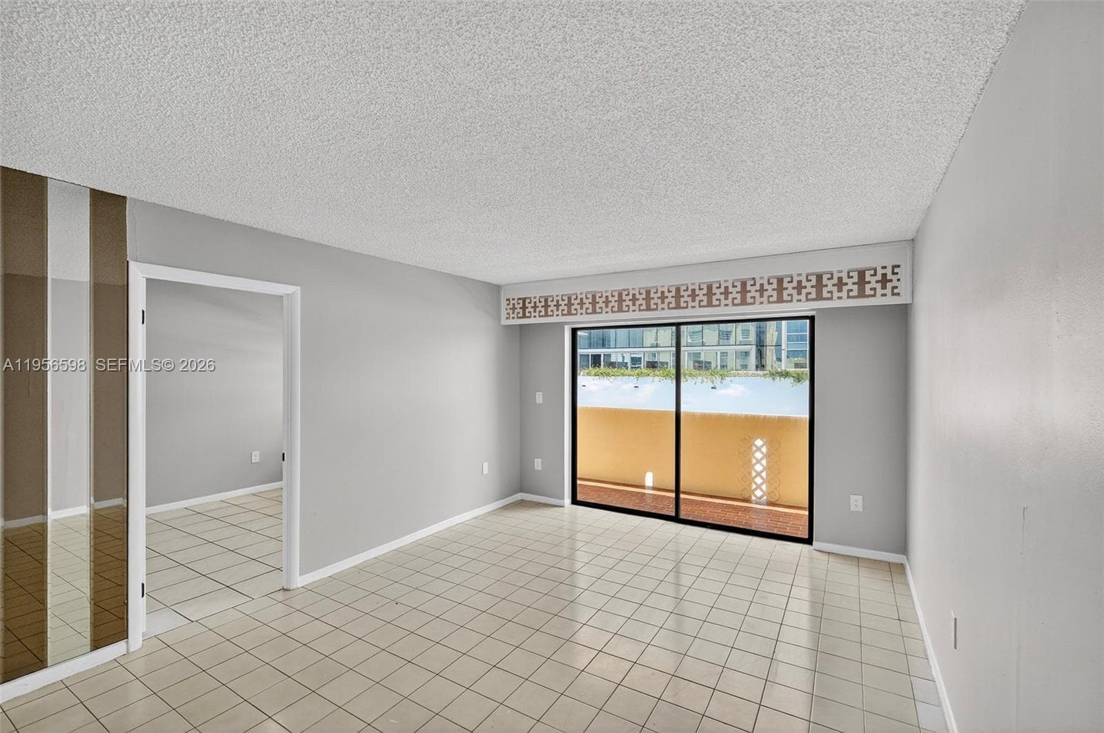 2924 Collins Avenue # 501, Miami Beach, FL 33140 photo 4