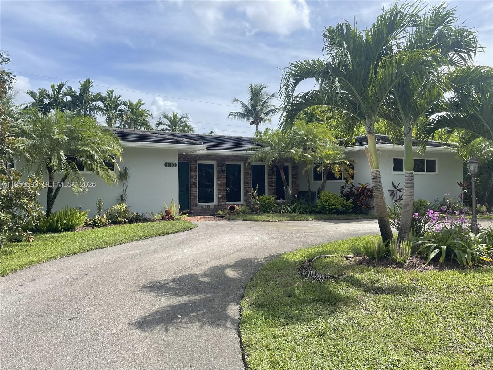 1110 Redbird Ave, Miami Springs, FL 33166 photo 2