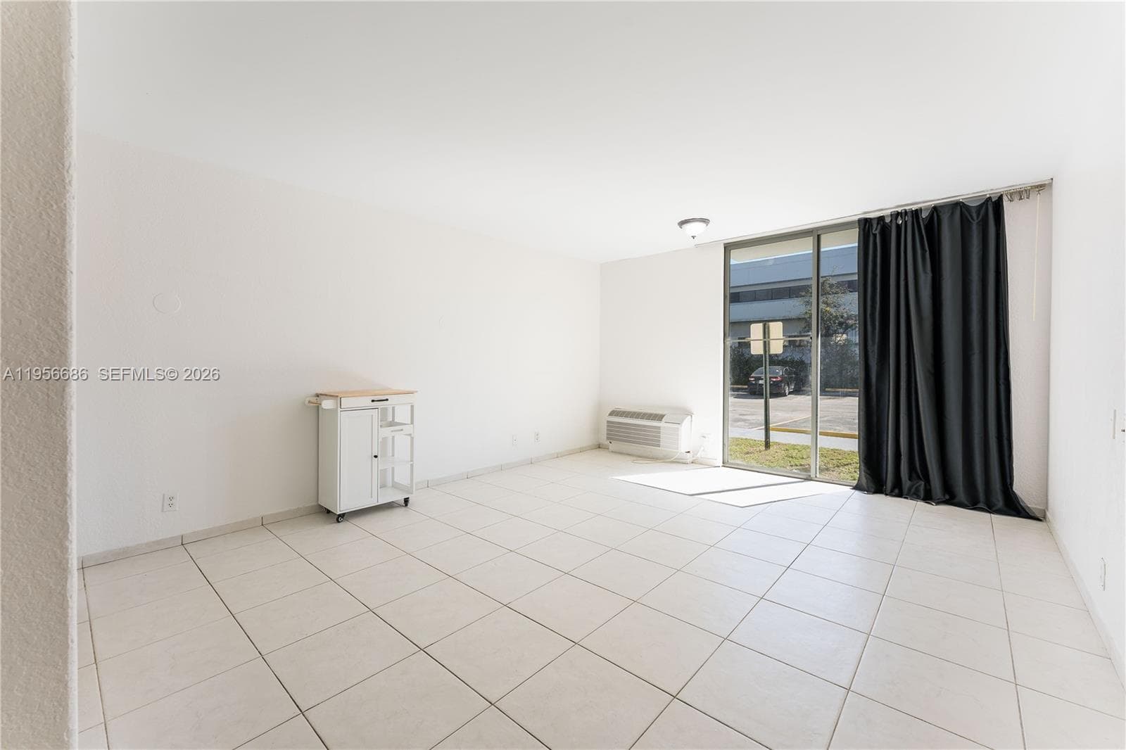16450 NW 2nd Ave # 103, Miami, FL 33169 photo 2