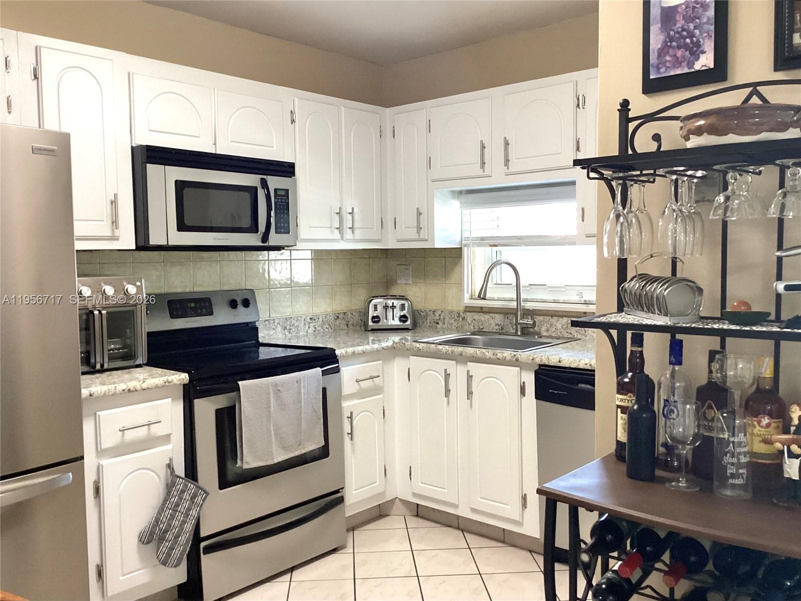361 S Hollybrook Dr # 305, Pembroke Pines, FL 33025 photo 3