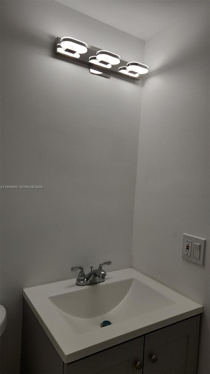 4174 Inverrary Dr # 311, Lauderhill, FL 33319 photo 5
