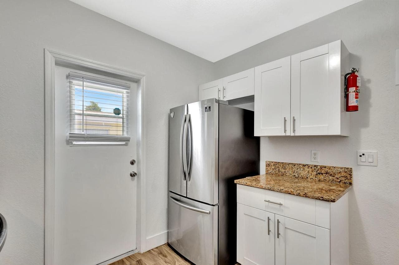 1075 W 30th Street, Riviera Beach, FL 33404 photo 4
