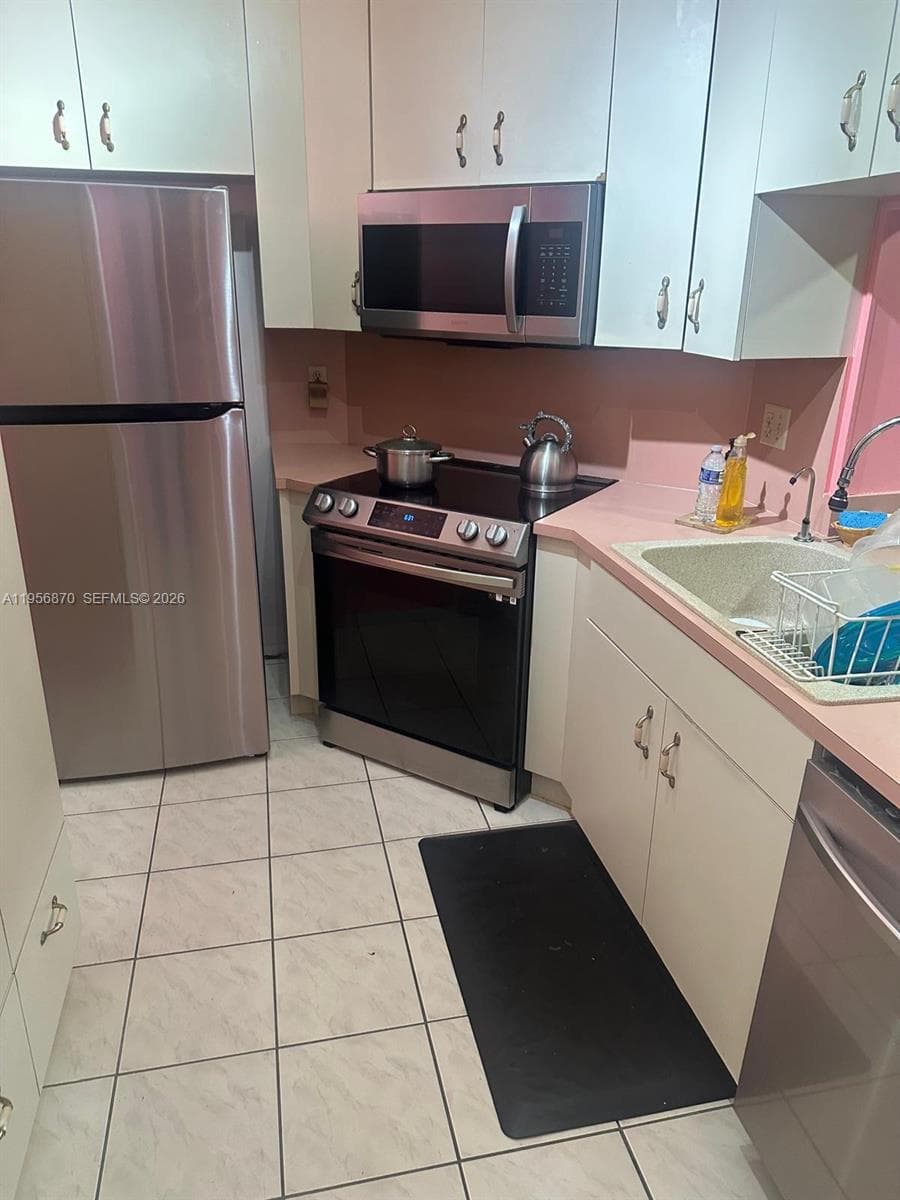855 NE 209th St # 203-34, Miami, FL 33179 photo 5