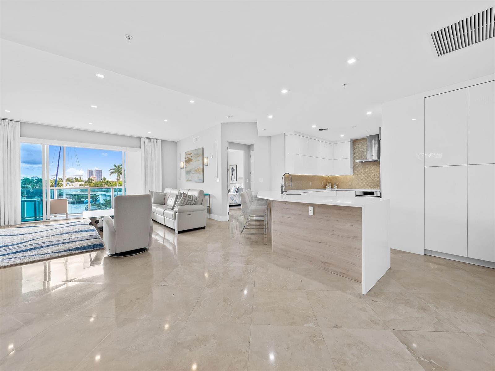 516 Hendricks Isle # 4B, Fort Lauderdale, FL 33301 photo 3