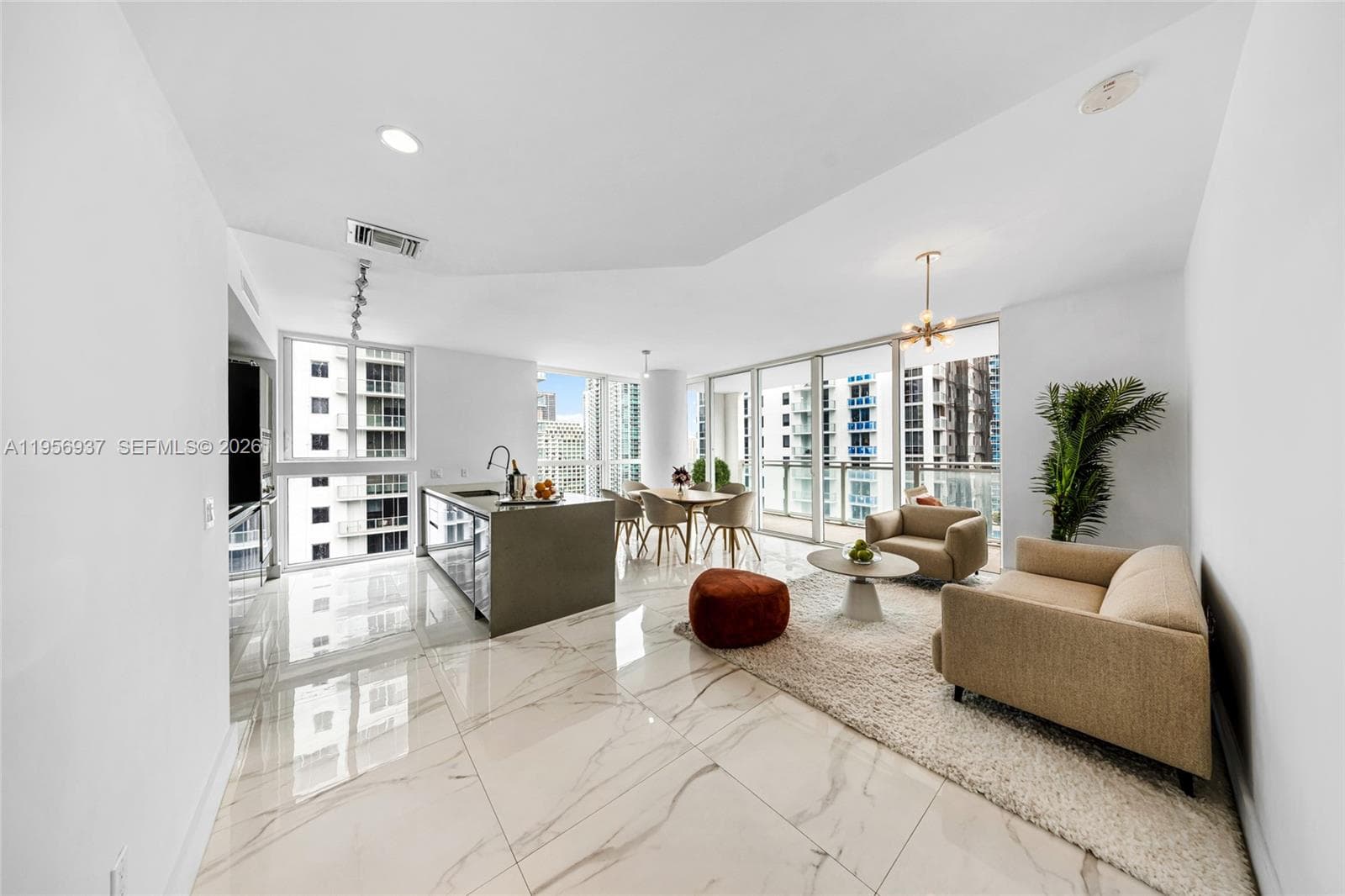 1080 Brickell Ave # 2708, Miami, FL 33131 photo 5