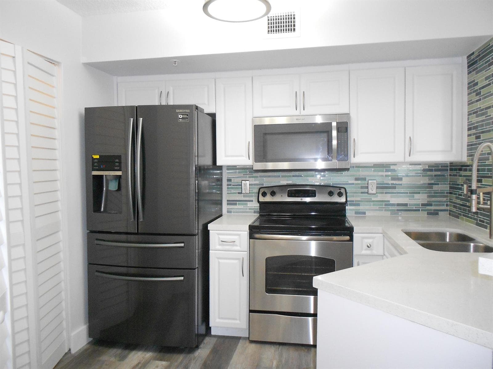 1000 Scotia Drive # 304, Hypoluxo, FL 33462 photo 3