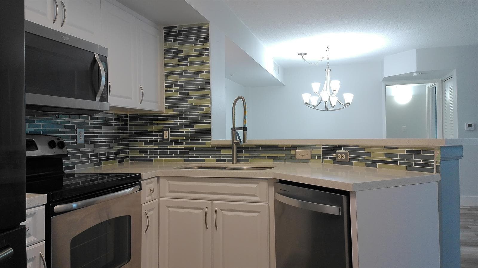 1000 Scotia Drive # 304, Hypoluxo, FL 33462 photo 4