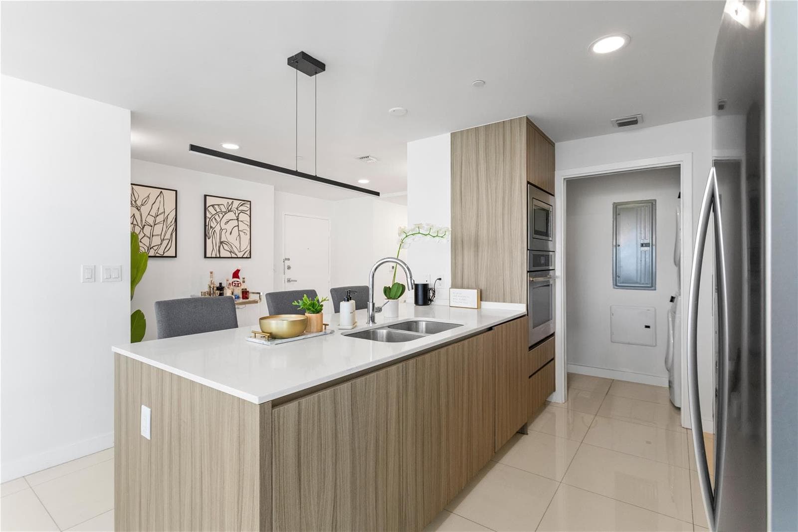 600 NE 27th Street # 2301, Miami, FL 33137 photo 3