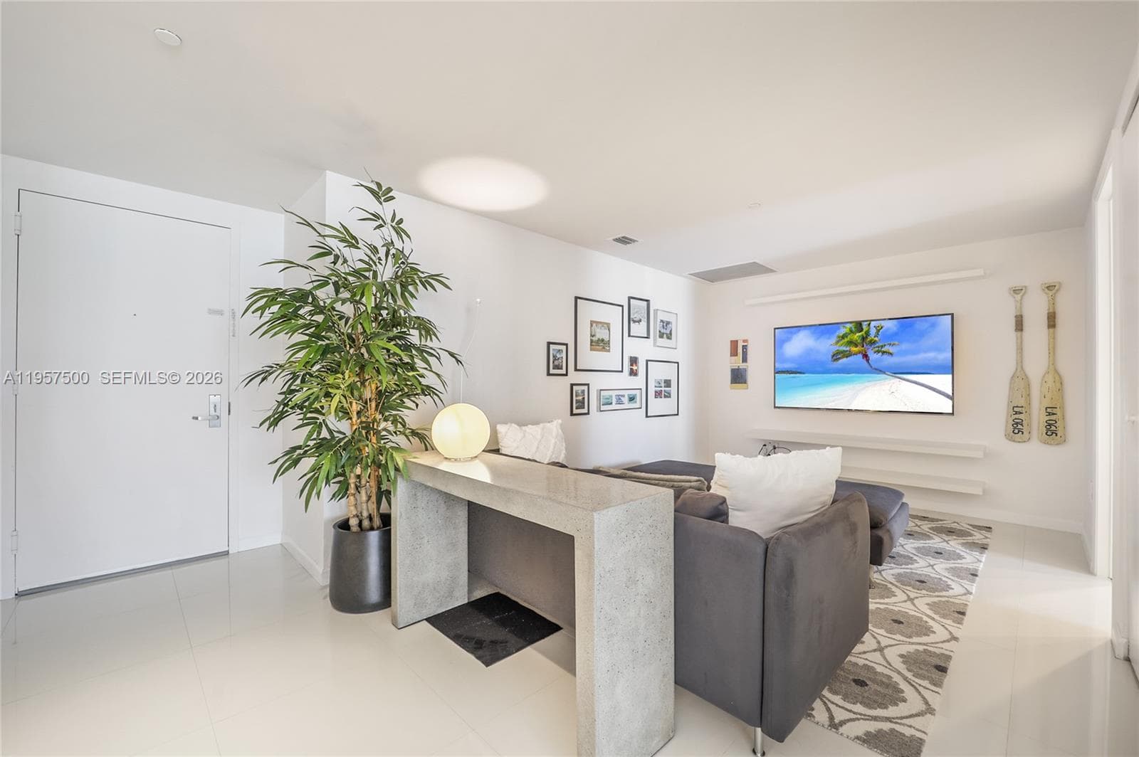 495 Brickell Ave # 2303, Miami, FL 33131 photo 4