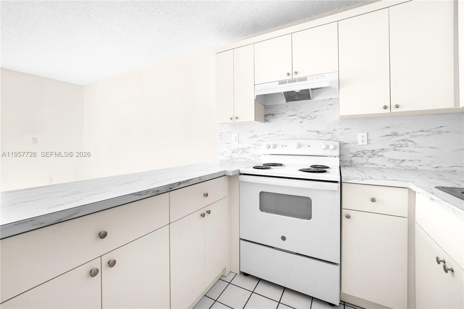 7805 SW 152nd Ave # 0, Miami, FL 33193 photo 3